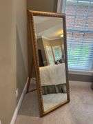 Stand up mirror