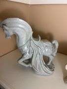 Figurines