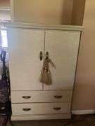 Armoire