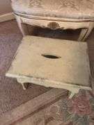 Arm chair w/ wooden stool