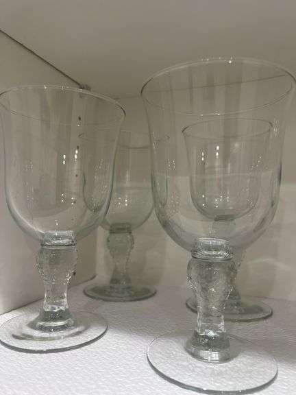 Set of water goblets