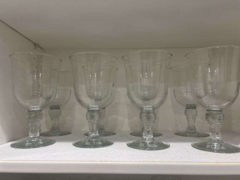 Set of water goblets