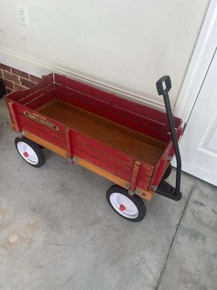 Radio Flyer Town & Country wagon