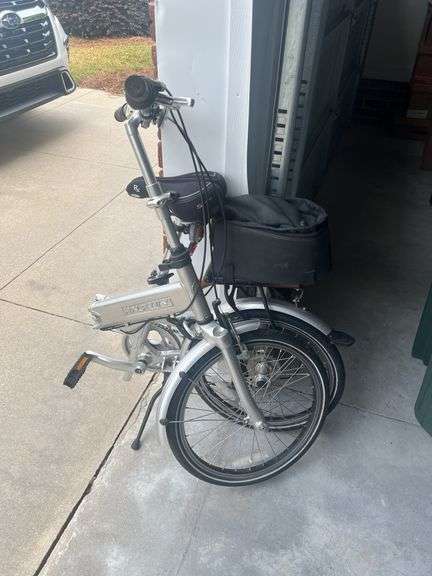 Halfway folding bicycle