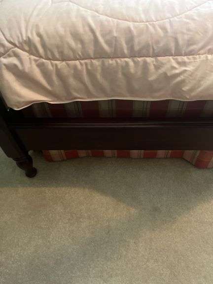 Set of single beds