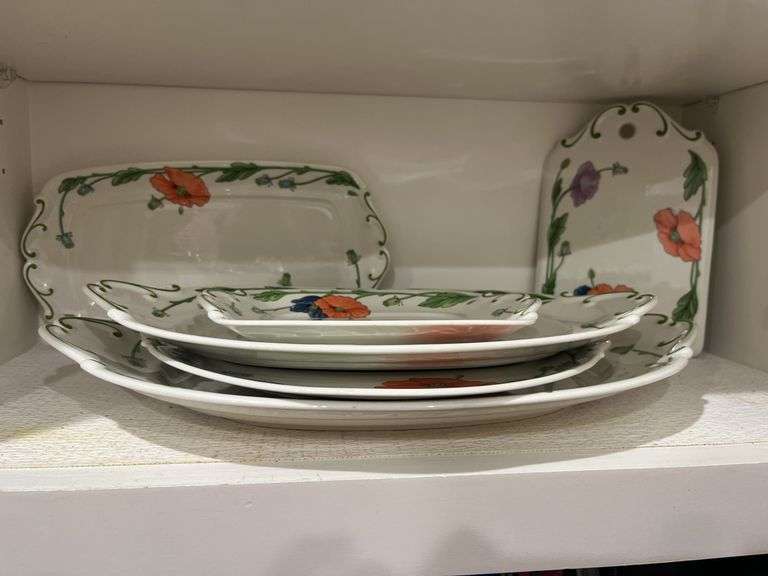 Miscellaneous serving platters