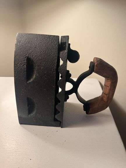 Cast Iron Coal Iron