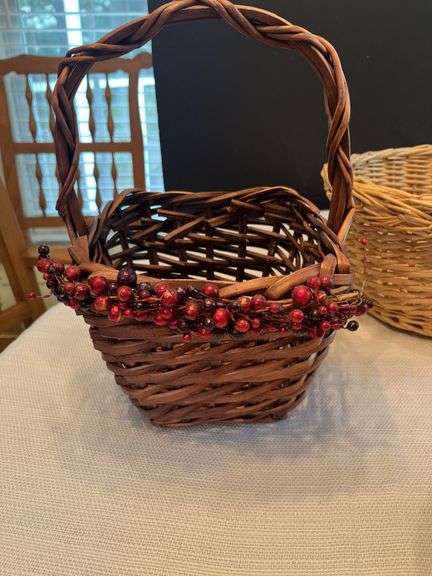 Basket lot