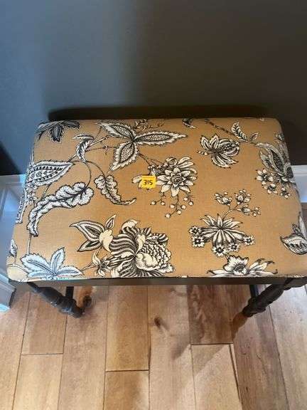 Vanity Bench