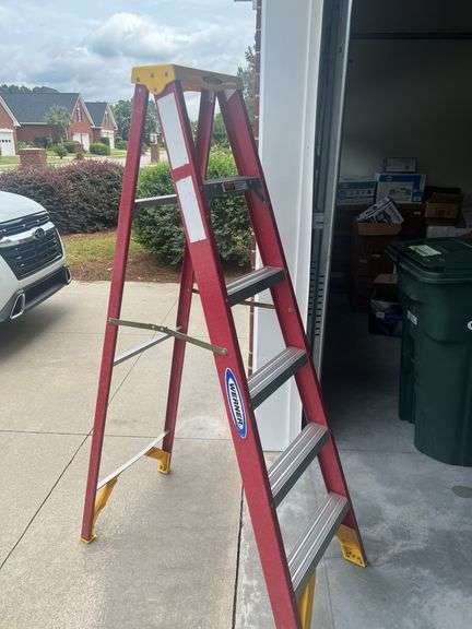 Werner 6 foot fiberglass step ladder