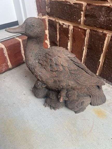 Duck with ducklings concrete figurine