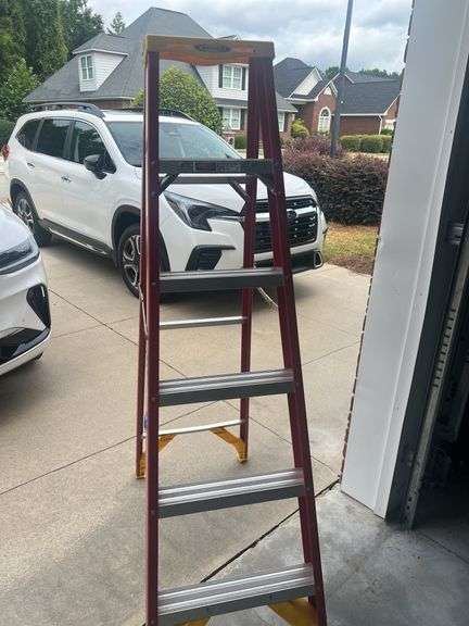 Werner 6 foot fiberglass step ladder
