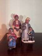 (3) carolers
