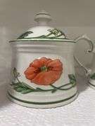 Gravy boat & creamer and sugar dish