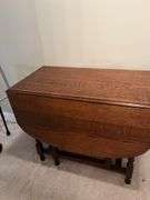 Drop leaf Table