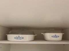 Casserole dishes with lids
