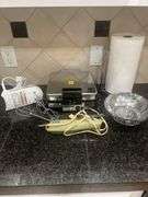 Miscellaneous kitchen lot