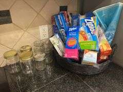 Miscellaneous kitchen items
