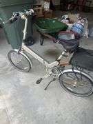 Halfway folding bicycle