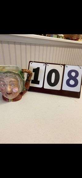 371 SARIEY GAMP CHARACTER MUG - MADE BY BESWICK IN ENGLAND image