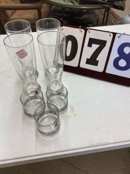 3 SCHLITZ MALT LIQUOR ROCKS GLASSES AND 4 BEER TUMBLERS image