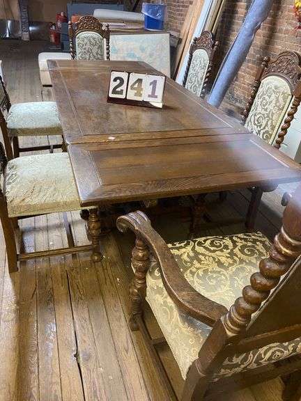 ORNATE PEDESTAL TABLE WITH 6 CHAIRS - 38 BY 96 image