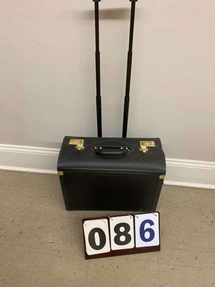 BRIEFCASE ON ROLLERS image