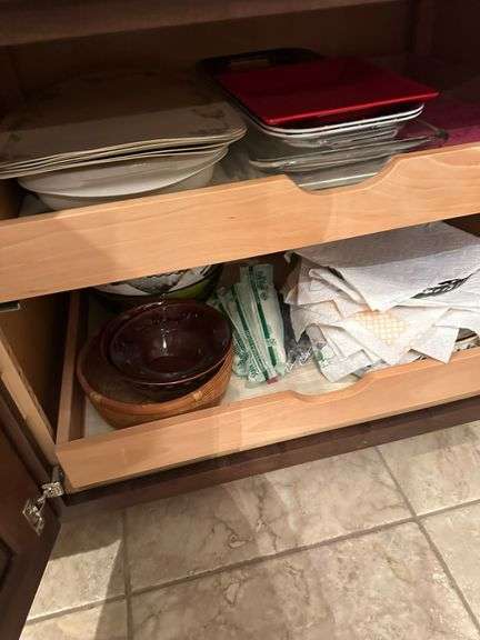 Baking & Casserole Dishes, Serving Platters, Assorted Plates