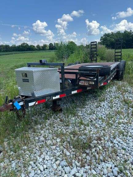 PJ Trailer, HD, 20' Flatbed, 2' DoveTail, 6'11" wide image
