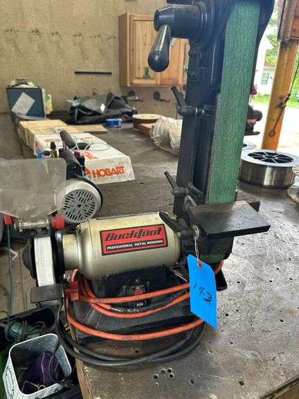 Bucktool Sander/ Grinder Model BG2600 image