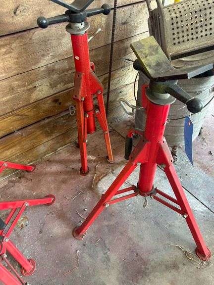 (2) Pipe Stands image