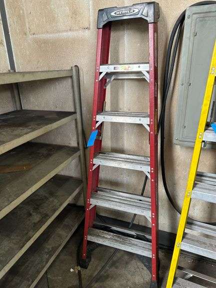 Weiner 6' Step Ladder image