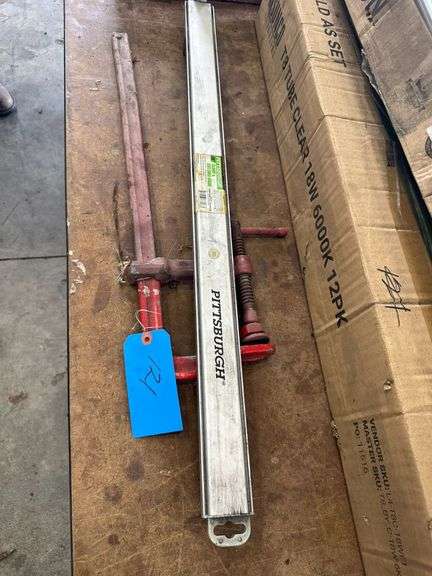 24" Cutting Edge Guide, Clamp image