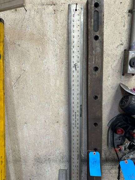 Level and Rulers image