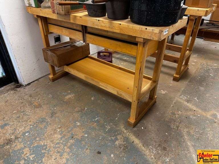 Woodworking Table with 4 Drawers