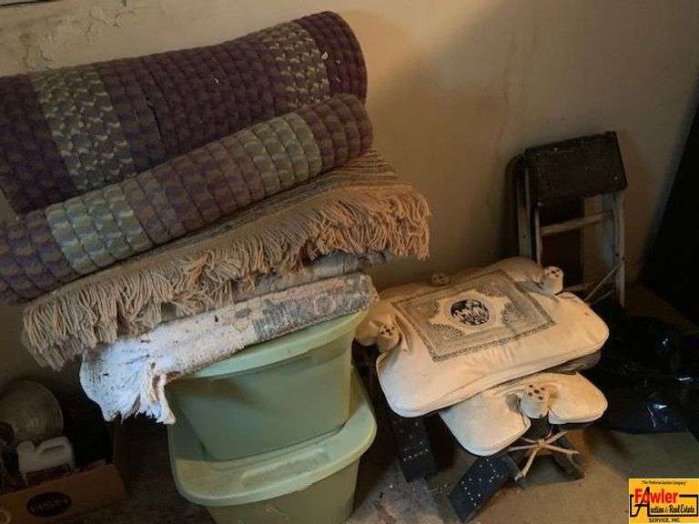 Rugs, Totes & More image