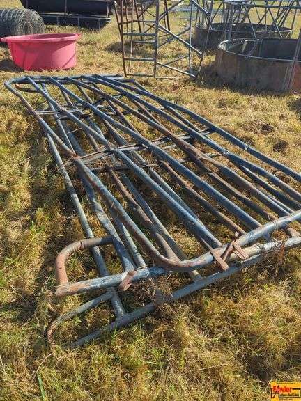 Metal Cattle Fencing Panels image