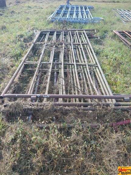 Metal Cattle Fencing Panels image