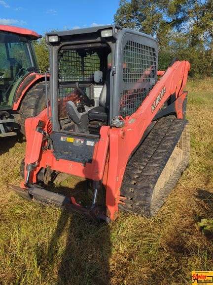 Kubota SVL95-2S Track Loader image