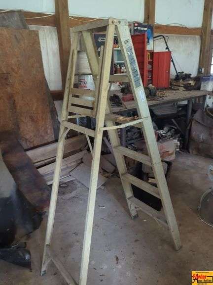 Step Ladder