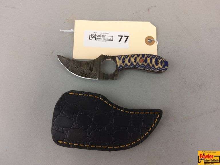 Damascus Steel Finger Hole Knife with Sheath image
