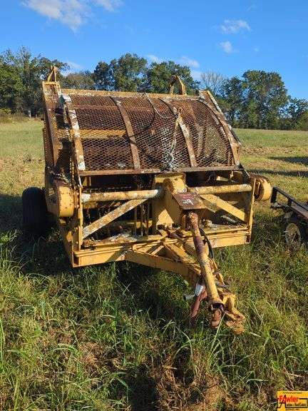 Agricultural Rock Picker image