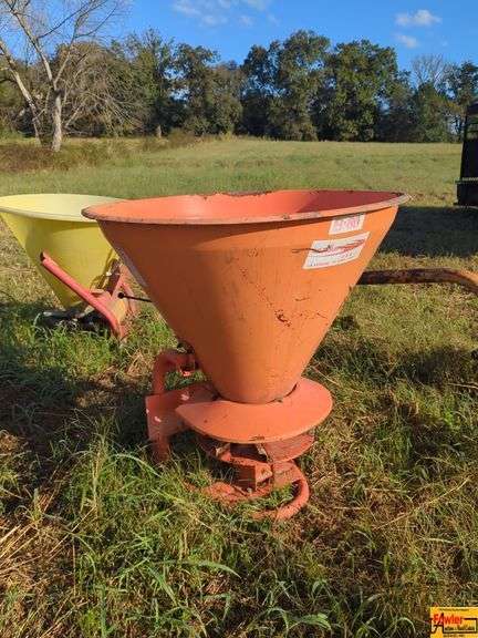 B-80 Broadcast Spreader image