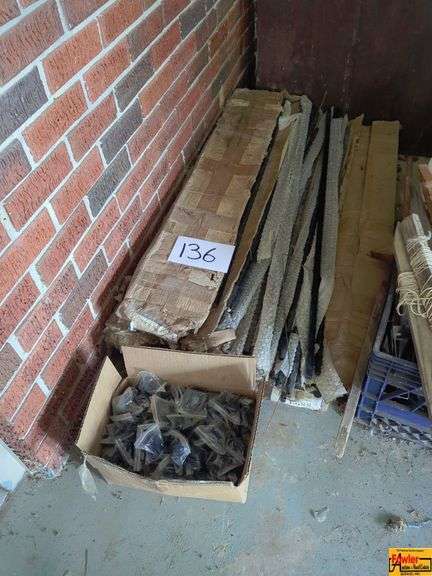 Metal Spindals With Toppers image