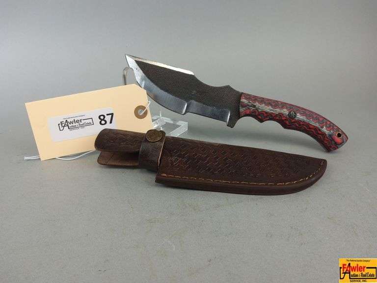 Handcrafted Hunting Knife with Leather Sheath image