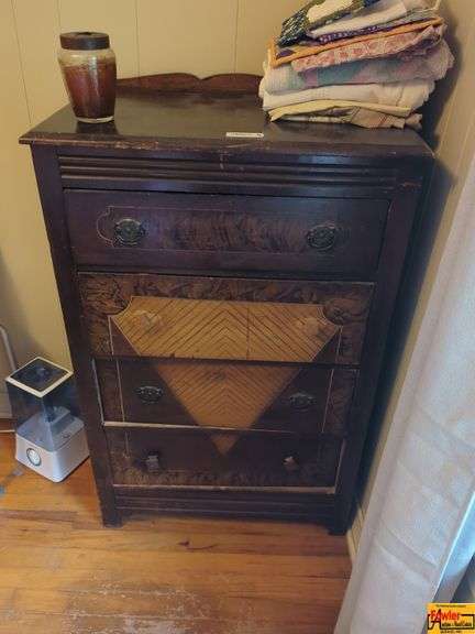 Vintage Chest of Drawers image