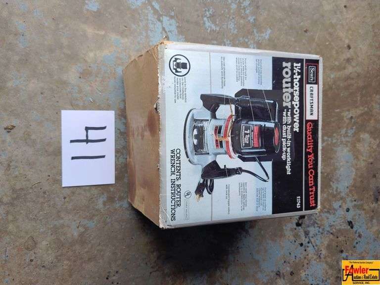 Craftsman 1 1/2 HP Router With Built-in Worklight image