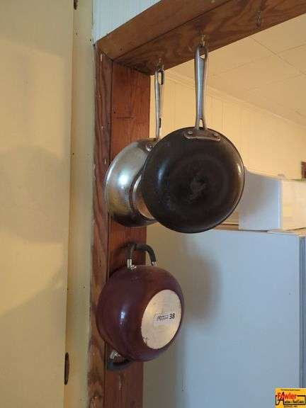 Assorted Cookware image