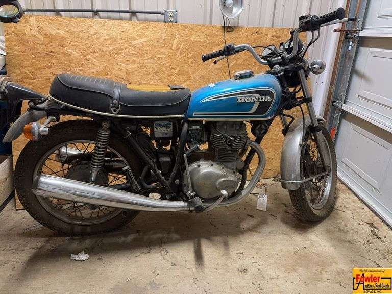 1974 Honda CB 360 Motorcycle; VIN: CB360-2013397; project bike, includes manuals and misc. parts that are located in Lot #39-Cabinet; Bill Of Sale Only image