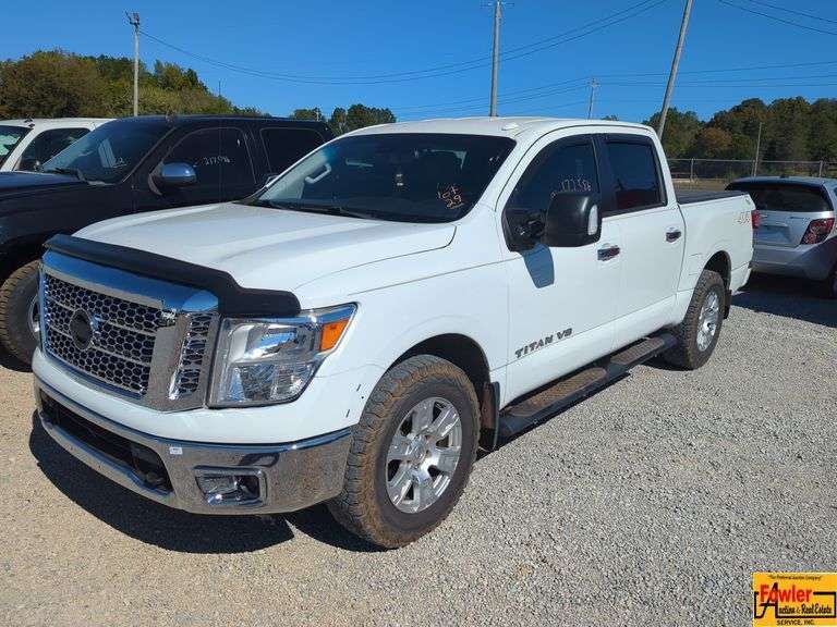 2018 Nissan Titan Platinum Pick Up, SV 4x4, V8; 172,586 Miles; VIN 1N6AA1E50JN513245 - Rebuilt Title